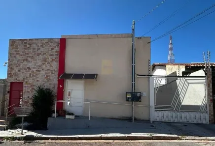 Casa com 3 Quartos para alugar, 267m² no Alvorada, Cuiabá