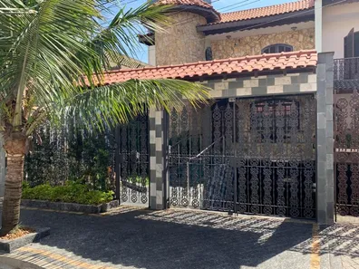 Sobrado com 3 Quartos à venda, 345m² no Vila Lúcia, São Paulo