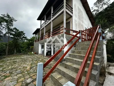 Sobrado com 4 Quartos à venda, 323m² no Jardim Casa Branca, Caraguatatuba