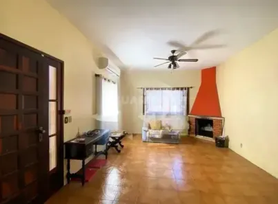 Casa com 3 Quartos para alugar, 263m² no Petrópolis, Porto Alegre