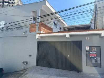 Casa com 3 Quartos para alugar, 190m² no Vila Creti, Barueri