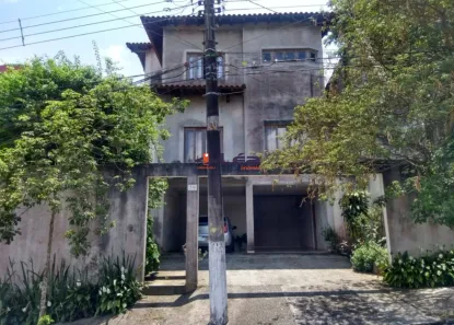 Sobrado com 3 Quartos à venda, 322m² no Jardim Altos de Suzano, Suzano