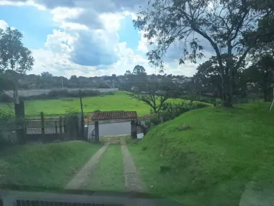 Fazenda/Sítio com 2 Quartos à venda, 168m² no Ivoturucaia, Jundiaí