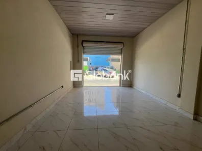 Ponto Comercial para alugar, 70m² no Centro, Montes Claros