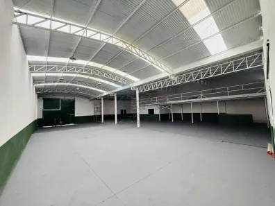 Galpão/Depósito/Armazém para alugar, 580m² no Quintino Facci I, Ribeirão Preto