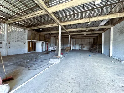 Galpão/Depósito/Armazém com 1 Quarto para alugar, 336m² no Tarumã, Manaus