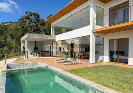 Casa de Condomínio com 6 Quartos à venda, 1580m² no Posse, Petrópolis