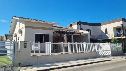 Apartamento com 3 Quartos à venda, 160m² no , Balneário Rincão