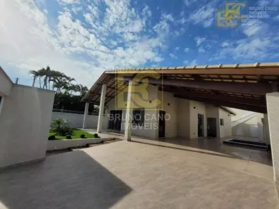 Casa com 3 Quartos para alugar, 240m² no Centro, Peruíbe