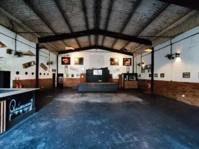 Galpão/Depósito/Armazém à venda, 250m² no Jardim Europa, Sorocaba