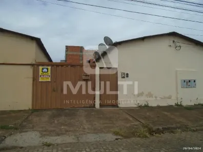 Casa com 2 Quartos para alugar, 66m² no Tubalina, Uberlândia