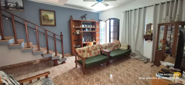 Sobrado com 3 Quartos à venda, 138m² no Monte Castelo, São José dos Campos