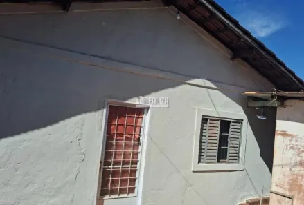Casa com 2 Quartos à venda, 310m² no Loteamento Romeu, Igarapava