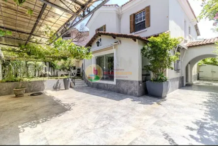 Sobrado com 3 Quartos à venda, 300m² no Pacaembu, São Paulo