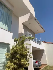 Casa com 3 Quartos à venda, 360m² no Vigilato Pereira, Uberlândia