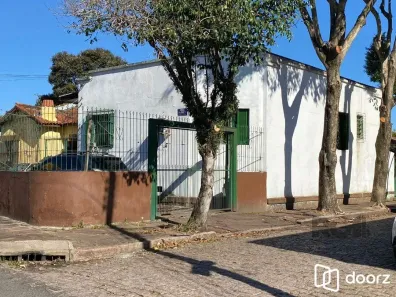 Casa com 3 Quartos à venda, 100m² no Medianeira, Porto Alegre