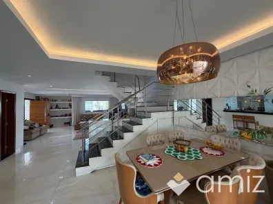 Sobrado com 3 Quartos à venda, 240m² no Goiânia 2, Goiânia