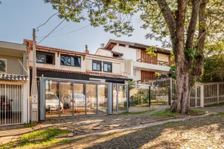 Casa com 3 Quartos à venda, 290m² no Vila Assunção, Porto Alegre