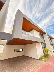 Casa com 4 Quartos à venda, 240m² no Buraquinho, Lauro de Freitas