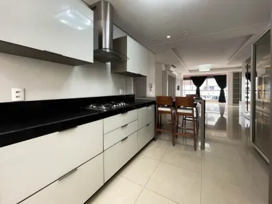 Apartamento com 3 Quartos à venda, 132m² no Centro, Florianópolis