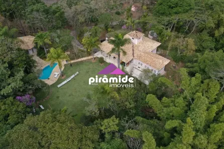 Fazenda/Sítio com 3 Quartos à venda, 700m² no Centro, Paraibuna