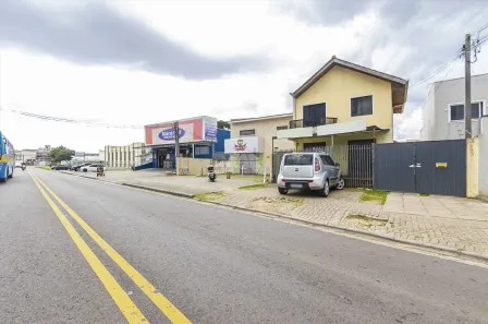 Sobrado com 4 Quartos à venda, 185m² no Alto Boqueirão, Curitiba