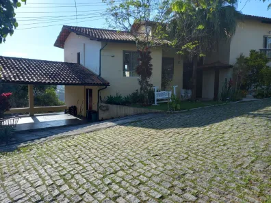 Casa de Condomínio com 5 Quartos à venda, 322m² no Sapê, Niterói