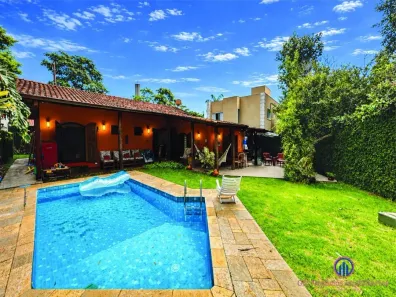 Casa com 3 Quartos à venda, 194m² no São Paulo II, Cotia