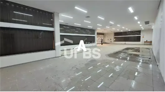 Ponto Comercial à venda, 378m² no Saraiva, Uberlândia