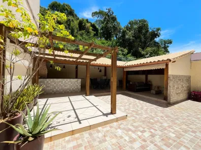Apartamento com 3 Quartos à venda, 216m² no Santa Helena, Juiz de Fora