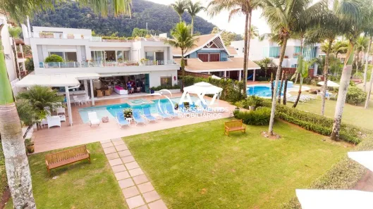 Casa de Condomínio com 8 Quartos à venda, 600m² no Tabatinga, Caraguatatuba