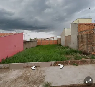 Lote/Terreno à venda, 250m² no Jardim Nenê Gomes, Uberaba