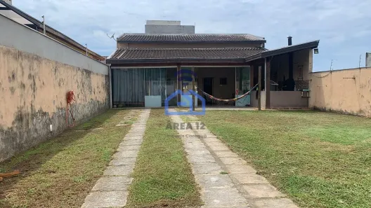 Casa com 2 Quartos para alugar, 114m² no Recanto Som do Mar, Caraguatatuba