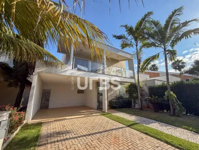 Casa de Condomínio com 4 Quartos à venda, 268m² no Loteamento Portal do Sol I, Goiânia