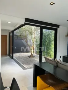 Casa com 3 Quartos para alugar, 150m² no Aclimação, Uberlândia