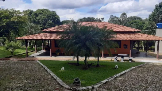 Fazenda/Sítio com 3 Quartos à venda, 100000m² no , Pequi
