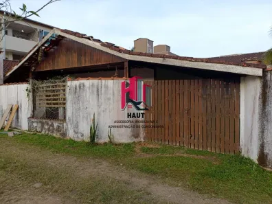 Casa com 2 Quartos para alugar, 50m² no Maranduba, Ubatuba