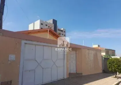 Casa com 3 Quartos à venda, 218m² no Vila Pinheiro Machado, Botucatu