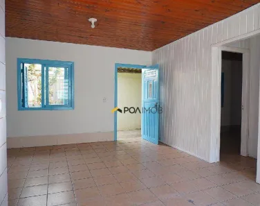 Casa com 2 Quartos para alugar, 70m² no Passo da Areia, Porto Alegre