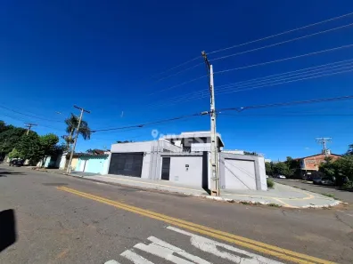 Casa com 3 Quartos à venda, 250m² no Setor dos Funcionários, Goiânia