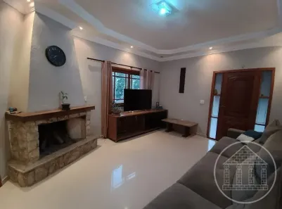 Sobrado com 4 Quartos à venda, 270m² no Parque do Terceiro Lago, São Paulo