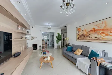 Casa com 3 Quartos à venda, 250m² no Jardim Dom Bosco, São Paulo