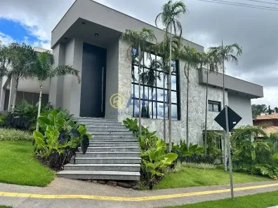 Sobrado com 5 Quartos para venda ou aluguel, 358m² no Condomínio do Lago 2ª Etapa, Goiânia