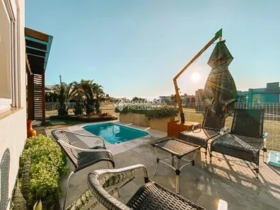 Casa de Condomínio com 4 Quartos à venda, 192m² no XANGRI-LÁ, Xangri-lá