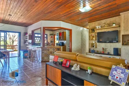 Casa com 2 Quartos à venda, 165m² no Hípica, Porto Alegre