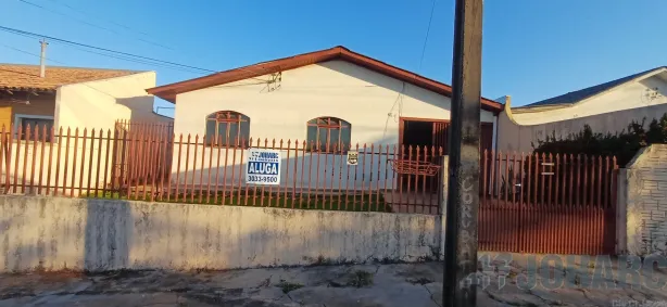 Casa com 3 Quartos para alugar, 120m² no Núcleo Habitacional Papa João Paulo I, Apucarana