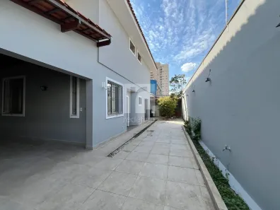 Sobrado com 3 Quartos à venda, 179m² no Vila Moinho Velho, São Paulo