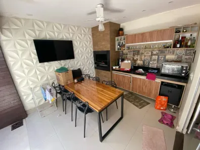 Casa de Condomínio com 3 Quartos à venda, 90m² no Petrópolis, Várzea Grande