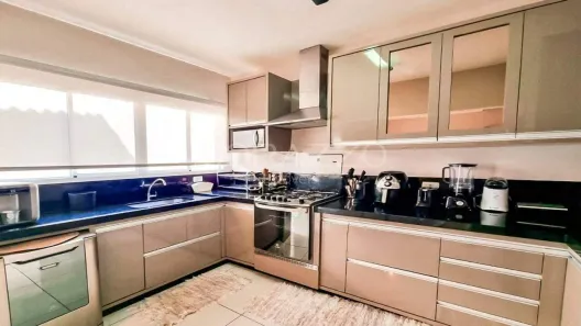 Sobrado com 3 Quartos para alugar, 148m² no Jardim Califórnia, Jacareí