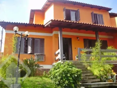 Casa com 5 Quartos à venda, 216m² no Vila Nova, Porto Alegre